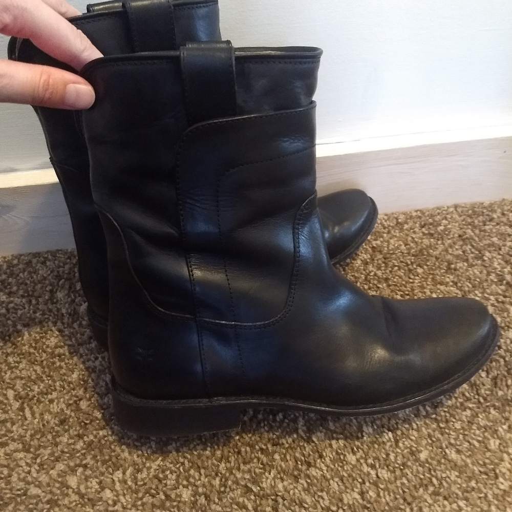 Paige FRYE short riding boots!!